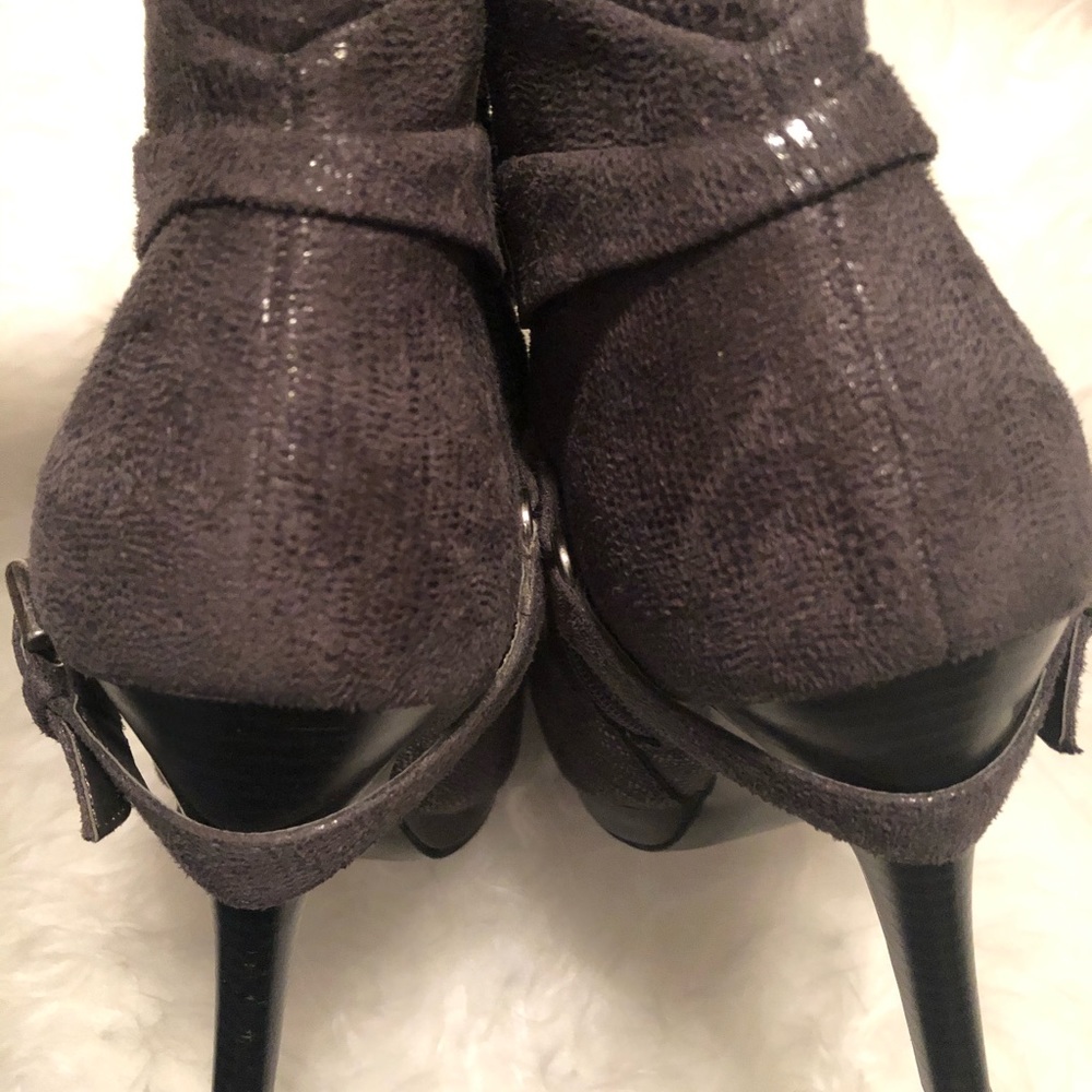 Grey Booties - Picture 6 of 7